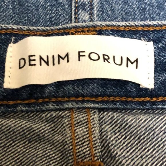NWT Aritzia Denim Forum The '90s Halle Denim Skirt - Picture 9 of 12